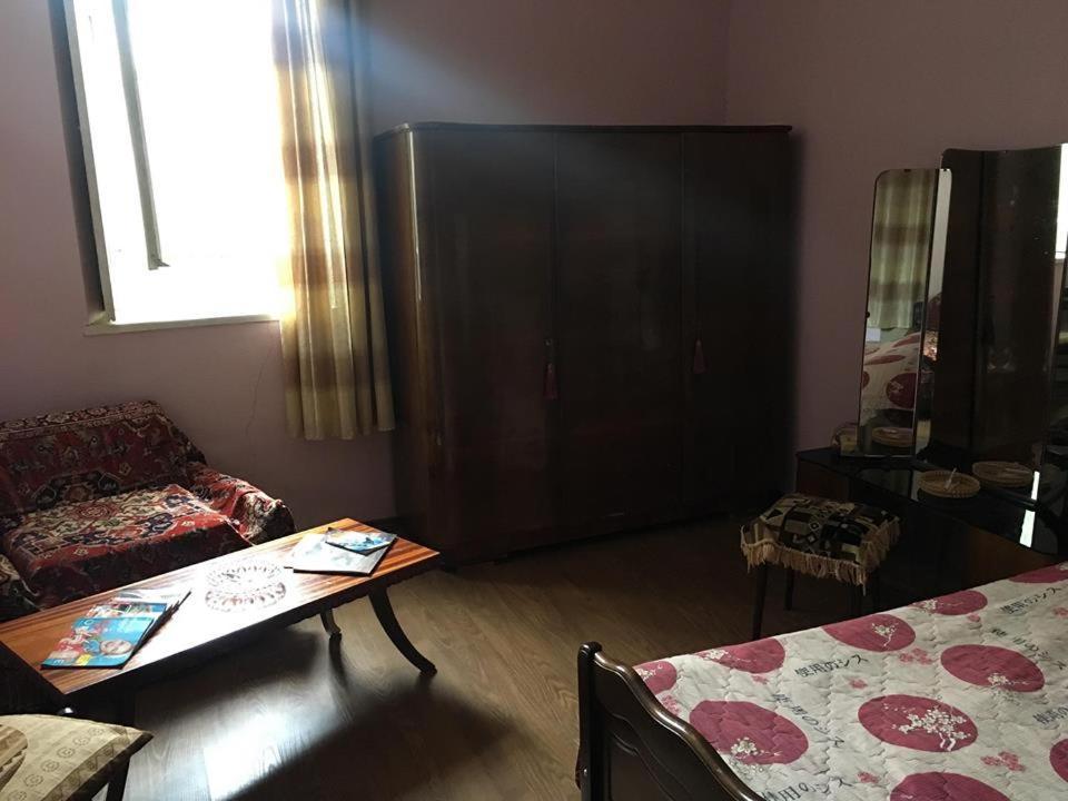 House "Machabeli-18" Appartamento Tbilisi Esterno foto